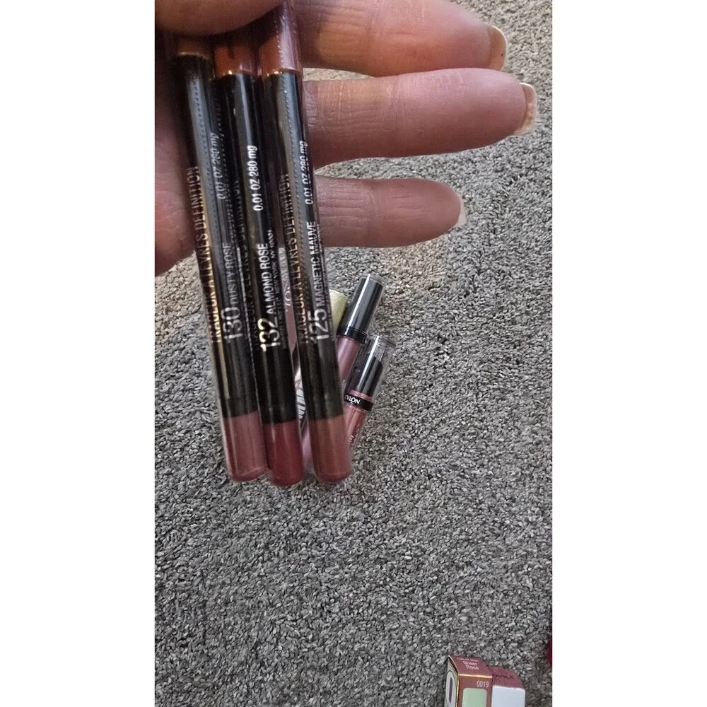 LOT OF 9:RevlonGlimmer Gloss Colorstay,3 Maybelline Color Sensational Liner*NEW*